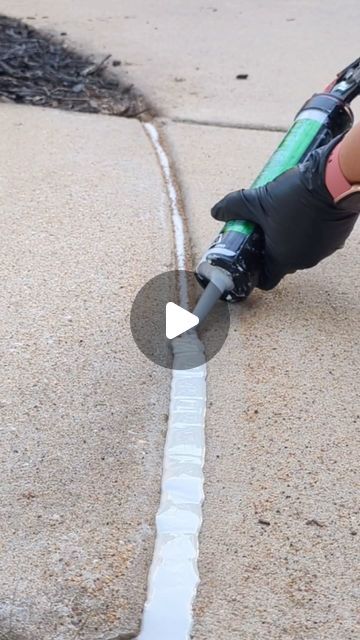 DAP Global Inc. on Instagram: "Seal those gaps and prevent unwanted plant growth! 💪 - - - #DIYWithDAP #homeimprovement #homemaintenance #exterior #driveway #concrete #AMPSealants #diy #easyfix" How To Repair Cracked Concrete, Diy Driveway Ideas Cheap, Diy Garden Edging, Diy Concrete Driveway, Yard Upgrades, Driveway Ideas Cheap, Fix Cracked Concrete, Repair Concrete Driveway, Concrete Driveway Resurfacing