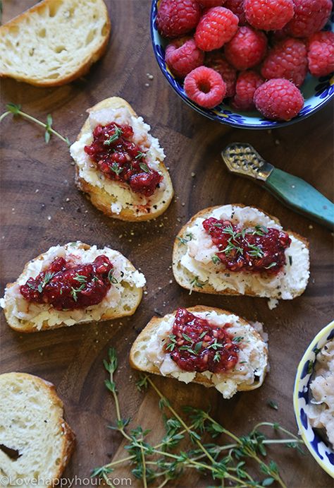 Smashed Raspberry and Goat Cheese Crostinis. Hosting Food, Crostini Toppings, Goat Cheese Crostini, Nancy Silverton, Crostini Appetizers, Whipped Goat Cheese, Crostini Recipes, Goat Cheese Recipes, Raspberry Recipes