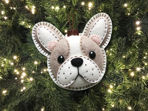 Pitbull Felt Ornament, Felt French Bulldog, Felt Dog Ornament Pattern Free, Hand Embroidery Christmas Ornaments, Dog Felt Ornaments, Felt Bulldog, Felt Christmas Decorations Patterns Free, Dog Ornaments Diy, Christmas Felt Decorations