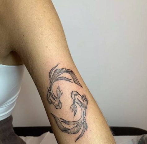 Koi Fish Tattoo Back Of Arm, Two Coy Fish Tattoo, Koi Fish Tattoo Placement Ideas, 2 Coy Fish Tattoo, Matching Tattoos Koi Fish, Heart Koi Fish Tattoo, Matching Coy Fish Tattoo, 2 Koi Fish Tattoo, Pisces Fish Tattoo