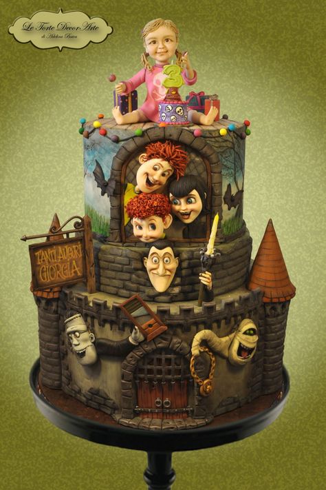 Hotel Transylvania  on Cake Central Hotel Transylvania Cake, Festa Hotel Transylvania, Hotel Transylvania Birthday, Hotel Transylvania Party, Pasteles Halloween, Movie Cakes, Fantasy Cake, Cake Artist, Fall Cakes