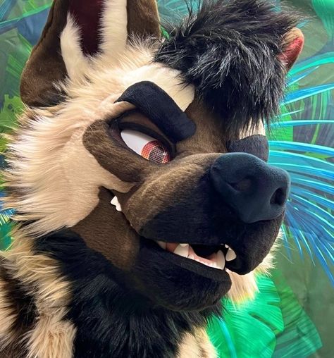 Fursuit Tutorial, Fursuit Head, Scary Art, Arte Animal, Hyena, Zootopia, The Head, Creature Art, Pretty Art