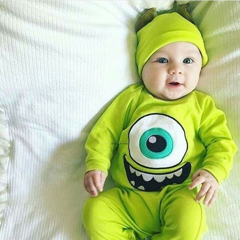 Mike Wazowski! Baby Boy Names Rare, Monsters Inc Baby, Unique Baby Boy Names, Names Boy, Baby Kostüm, Baby Wallpaper, Foto Baby