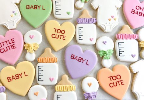 Hearts Baby Shower Theme, February Baby Shower Themes, Valentines Gender Reveal, Kylie Baby Shower, Valentines Day Theme, February Baby Showers, Valentines Baby Shower, Baby Tie, Sprinkle Baby Shower