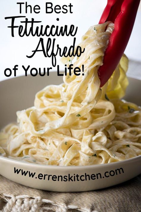 This homemade recipe will be The Best Fettuccine Alfredo of Your Life! Divine pasta dish with a delicious creamy sauce that is ready in just 20 minutes, why slave away when you can make this on your busy weeknights! #ErrensKitchen #pasta #quickandeasy Best Fettuccine Alfredo, Pasta Alfredo Recipe, Fettucini Alfredo Recipe, Alfredo Fettuccine, Fettucini Alfredo, Alfredo Sauce Recipe Easy, Alfredo Sauce Recipe Homemade, Pasta Recipes Alfredo, Fettuccine Alfredo Recipes