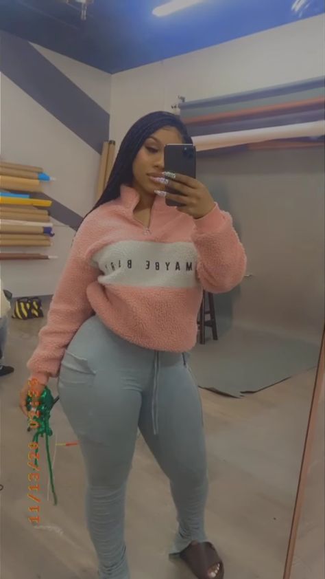 Chill Outfits, Curvy Women Jeans, Cute Swag Outfits, Baddie Outfits Casual, Cute Simple Outfits, Teenage Fashion Outfits, Swag Outfits, Baddie Outfits, Comfy Outfits