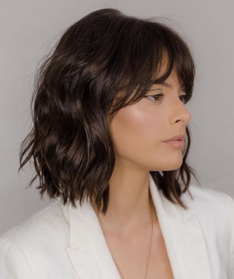 Curtain Bangs for Bob Haircut Long Choppy Haircuts, Bob Hairstyle Ideas, Trendy Bob, Short Shaggy Haircuts, Trendy Bob Hairstyles, Layered Haircuts With Bangs, Choppy Haircuts, Long Face Shapes, Hair Adviser