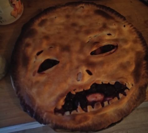 Scary Pie, Face Pie, Creepy Faces, Sweet Caroline, Meat Pie, Holidays And Events, Pie, Meat, Halloween