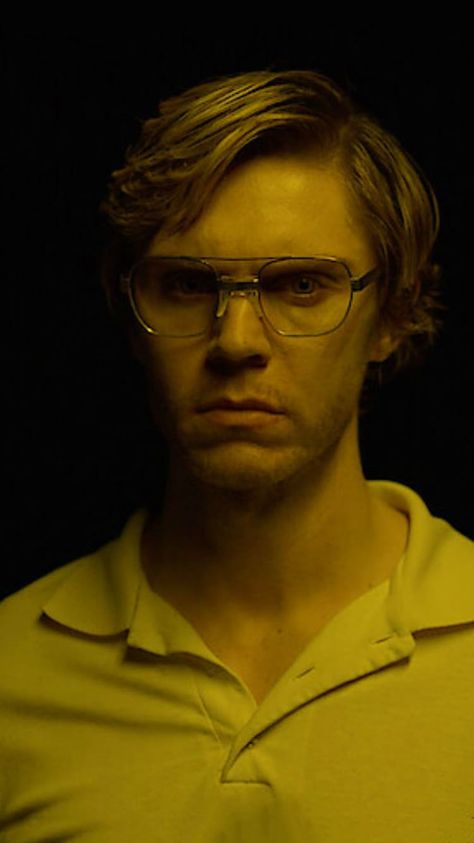 Jeffrey Dahmer Wallpaper Discover more Dahmer, Jeffrey Dahmer, Killer, Milwaukee Cannibal, Milwaukee Monster wallpaper. https://www.ixpap.com/jeffrey-dahmer-wallpaper-13/ Dahmer Jeffrey Serie Wallpaper, Dahmer Jeffrey, Jeff Dahmer, Monster Wallpaper, Historical Movies, Drawing Now, Chic Wallpaper, Bobby Brown Stranger Things, Pablo Escobar