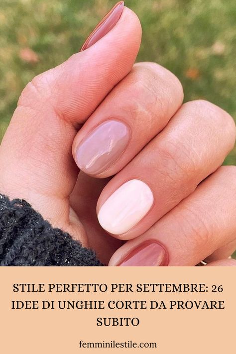 Vuoi un look nuovo e fresco per settembre? Ecco 26 idee di unghie corte da provare subito! Con tendenze 2024, dalle forme mandorla alle quadrate, questi design eleganti e semplici sono perfetti per ogni stile. Gel, smalto e semipermanente: ce n'è per tutti i gusti! Nail art e ispirazioni da fare subito per mani sempre impeccabili. Scegli il look che ti rappresenta e lasciati ispirare per un mese all’insegna del glamour e della raffinatezza. Manicure, Nail Art, Nails, Design, Art, Fresco, Nail Arts