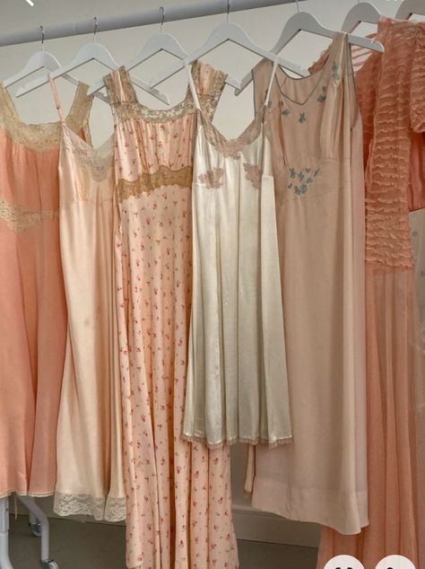 Vintage Lingerie Dress, Vintage Slip Nightgown, 1940s Slip Dress, Vintage Night Gowns, Vintage Nightgown Aesthetic, 90s Sleepwear, 1940s Slip, Vintage Pjs, 1940s Lingerie