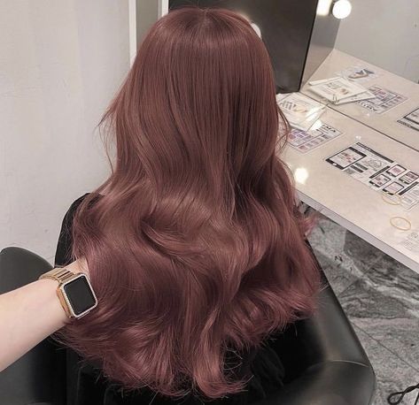 Two Tone Peekaboo Hair, Pink Brown Hair Color Korean, Light Hair Dye Colors, Pinkish Brown Hair Korean, Strawberry Color Hair, Pink To Brown Hair, Cool Light Red Hair, Pink Overtone Brown Hair, Mauve Red Hair