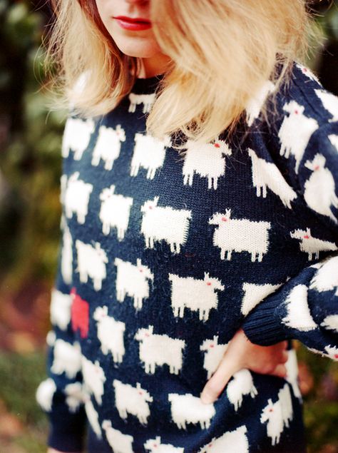 lambs wool Chic Tomboy, Sheep Sweater, Sheep Clothing, Vitamix Recipes, Knit Wear, Preppy Lifestyle, Fall Styles, Outer Wear, Budget Fashion