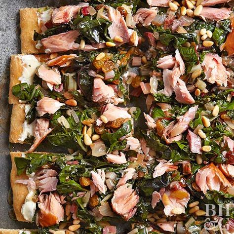 Smoked Salmon and Chard Flatbread Asparagus Flatbread, Salmon Flatbread, Quick Flatbread, Flatbread Toppings, Mediterranean Flatbread, Rainbow Swiss Chard, Healthy Flatbread, Crispy Flatbread, Fresh Recipe