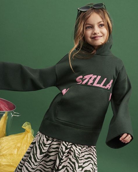 Stella Kids, Kid Outfit, London Models, Fashion Network, Girls Jumpers, Bookmarks Kids, Kids Boutique, Stella Mccartney Kids, Cotton Logo