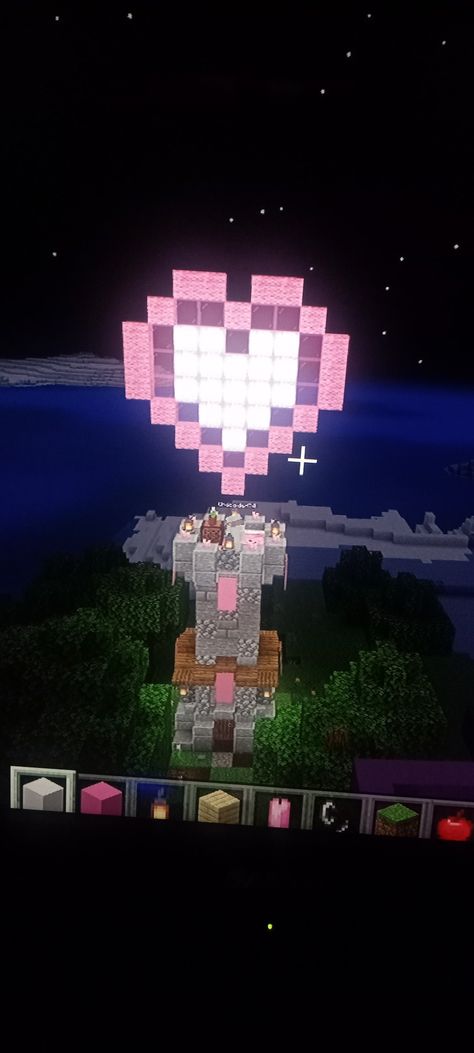 Cute Minecraft Couple Ideas, Cute Minecraft Builds Couples, Minecraft Ideas For Boyfriend, Cute Couple Things To Build In Minecraft, Valentines Minecraft Ideas, Minecraft World For Girlfriend, Minecraft Building Ideas Couple, Cute Minecraft Date Ideas, Minecraft Valentines Build Ideas