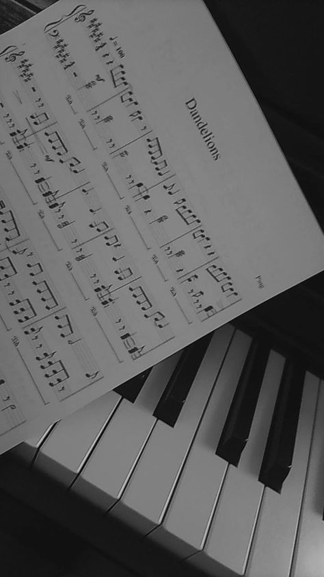 Dandelions - Ruth B. Ruth B, Classical Sheet Music, Love Sound, Song Sheet, Vampire Diaries Damon, Snap Streak, Music School, Playing Piano, Korean Aesthetic