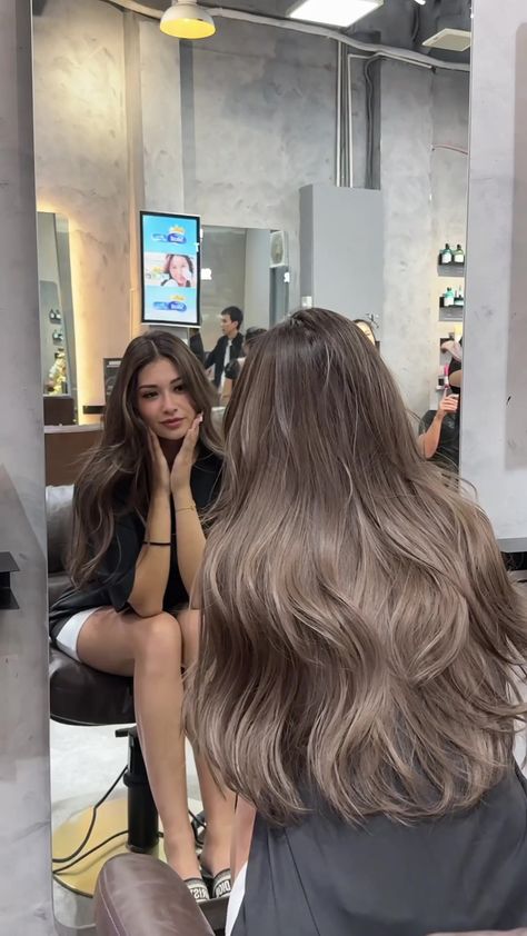 balayagehair Teddy Bronde Balayage, Korean Balayage, 2025 Color Trends, Hair Ideas For Brunettes, Balayage Hair Ideas, Bronde Balayage, Balayage Brunette, Hair Painting, Balayage Highlights