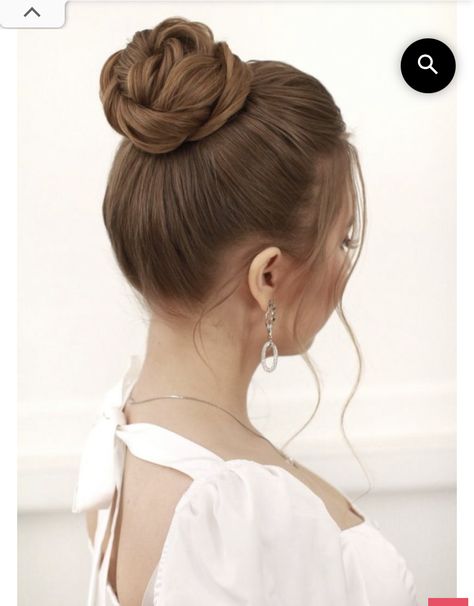 Stylish Updos, Cute Bun Hairstyles, Bun With Curls, High Bun Hairstyles, Prom Hair Down, Trendy Hairstyle, High Bun, Bun Hairstyle, Bun Hairstyles For Long Hair