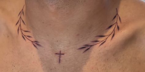 Collarbone Tattoo Ideas Men, Necklace Tattoo For Men, Clavicle Tattoo For Men, Small Chest Tattoo Men, Collarbone Tattoo Men, Behind The Neck Tattoos, Collar Bone Tattoo For Men, Clavicle Tattoo, Cool Shoulder Tattoos