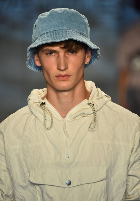 Matiere Denim Bucket Hat 2017 Bucket Hat Men’s Outfit, Bucket Hat Outfit Mens, Bucket Hat Looks, Bucket Hat For Men, Bucket Hat Outfit, Denim Bucket Hat, Mens Bucket Hats, Sweater Layering, Hat Men