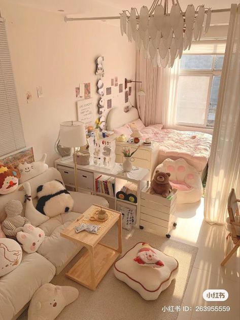 Cute Korean Room Ideas, Japan White Aesthetic, Bedroom With Sofa Ideas, Japan Green Aesthetic, Hotel Room Aesthetic Night, Japan Hotel Room, Japan Room Aesthetic, Aesthetic Messy Room, Japan Karaoke