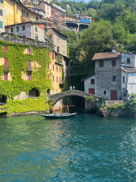 Varrena Italy, Lake Como Aesthetic, Northern Italy Travel, Mediterranean Aesthetic, Italian Lakes, Lake Como Italy, Italy Summer, Italian Countryside, Italy Aesthetic