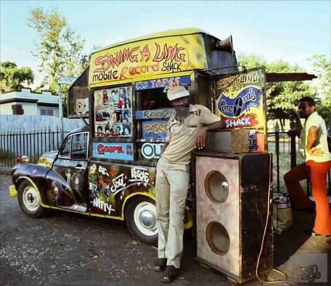 Mobile Sound System contribute to reggae by playing American hits (mostly R&B) in Jamaica since the 50's. Roots Reggae, Jamaican Culture, Jamaican Music, Record Stores, Kingston Jamaica, Rude Boy, Sound Systems, Record Shop, I'm With The Band