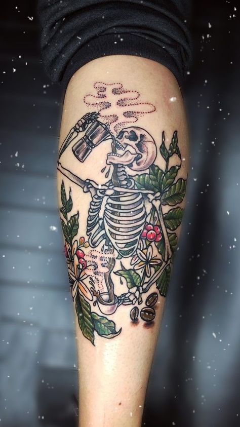 American Traditional Skeleton Tattoo, Whimsical Tattoo Sleeve, Spooky Floral Tattoo, Oddities Tattoo, Gardening Tattoo, Traditional American Tattoo, Chest Tattoo Ideas, Cool Shoulder Tattoos, Surreal Tattoo