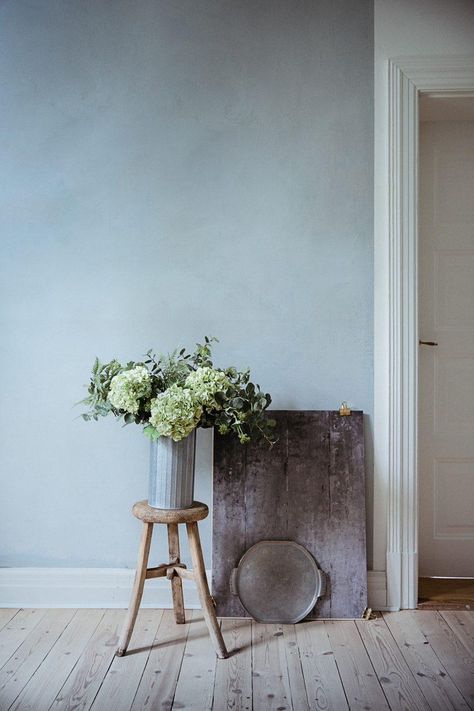 Chalk Paint: The Perfect Backdrop For Photography Blue Limewash Paint, Lime Wash Blue Wall, Blue Limewash Walls, Blue Lime Wash, Blue Limewash, Chalk Paint Wall, Food Still Life Photography, Wall Paint Inspiration, Chalk Wall Paint