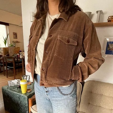 Vintage Gap Brown Corduroy Jacket Levis Corduroy Jacket Outfit, Brown Coudroy Jacket Outfit, Cordory Jacket Outfit, Courdoury Jacket, Brown Courdory Jacket Outfit, Courdory Jacket Outfits, Coudroy Jacket Outfits, Courdory Jacket Outfit, Cordory Jacket