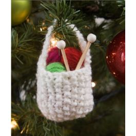 Basket Of Yarn, Knit Christmas Ornaments, Yarns Ornaments, Christmas Knitting Patterns Free, Yarn Basket, Crocheted Christmas, Holiday Knits, Knit Basket, Crochet Christmas Decorations