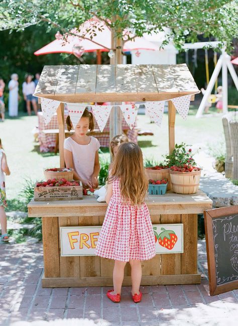 Strawberry Stand Photoshoot, Strawberry Garden Party, Kids Farmers Market, Strawberry Stand, Strawberry Themed Party, Farmers Market Birthday Party, Farmers Market Party, Strawberry Birthday Party, Jenny Cookies