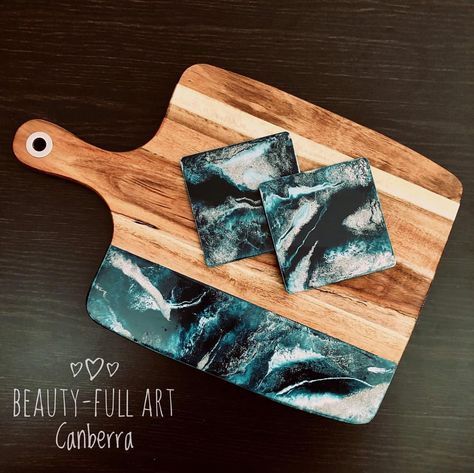 Looking for the perfect gift? Look no further than a hand-poured resin cheeseboard from BEAUTY-full Art Canberra. Boards can be custom… Resin Cheese Board, Wood Paddle Boards, Wood Paddle, Wooden Creations, Resin And Wood Diy, Epoxy Resin Diy, Wood Serving Board, Diy Resin Projects, Building House