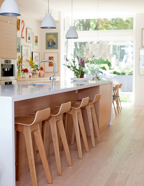 Hot Look: 40 Light Wood Kitchens We Love - House & Home White And Light Wood Kitchen, Light Wood Kitchen, Scandinavian Stool, Wood Bar Top, Bar Countertops, Reclaimed Wood Bars, Disc Interiors, Light Wood Kitchens, Bar Flooring