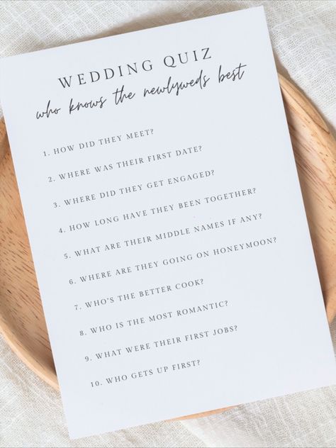 ✨ Modern Customisable Wedding Quiz ✨  Get your guests talking with this table wedding quiz. Perfect for icebreaker wedding activity as well as creating some fun competition amongst friends and family. Fully customisable Canva template. Wedding Games Printable, Wedding Quiz For Guests, Guest Activities At Wedding, Wedding Activities For Guests, Wedding Guest Activities, Wedding Quiz, Quiz Template, Couples Quiz, Wedding Games For Guests