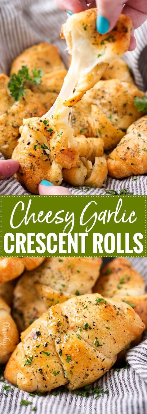 Cheesy Garlic Crescent Rolls | Soft, buttery crescent rolls are baked with gooey mozzarella cheese, and brushed with an insanely flavorful garlic and herb butter!  Ready in less than 20 minutes! | http://thechunkychef.com Cheesy Garlic Crescent Rolls, Garlic Crescent Rolls, Crescent Recipes, Cheesy Garlic Bread, Crescent Roll Recipes, Herb Butter, Crescent Rolls, Bread Rolls, Dinner Rolls