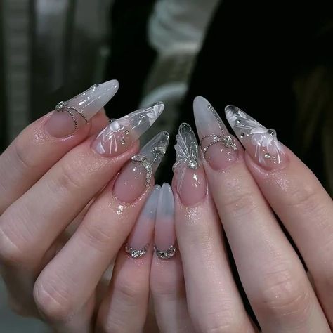 Classy Nails French Tip, White Nails Chrome, Classy Nails French, Trendy Nails Classy, French Tip Nails Black, Nail Sunny, Inspiration Nails, Nails Chrome, 2024 Nails