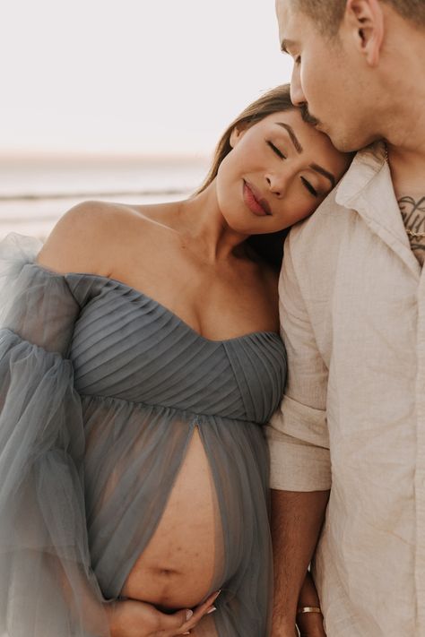 Golden Hour / Sunset Maternity Photos on the Beach - The Leon's - Sabrina Lynn Photo Pier Maternity Photos, Beach Maternity Photos Couples Sunset, Sunset Beach Maternity Photos, Beach Maternity Photos Family, Beach Pregnancy Photoshoot, Beach Maternity Photos Couples, Maternity Beach Photos, Pregnancy Photoshoot Beach, Maternity Shoot Beach