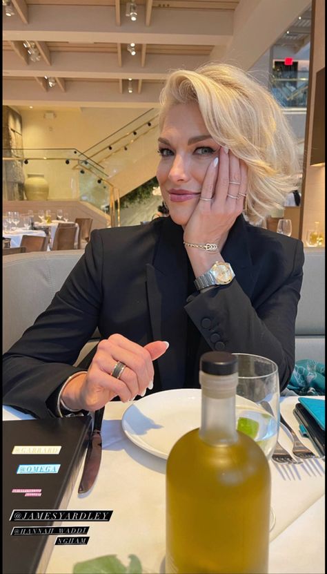 Hannah’s new haircut. Sept 2023 Thread Twist Hairstyles, Hanna Waddingham, Layered Haircuts Short, Haircut Reference, Box Braids Men, Layered Curly Haircuts, Hannah Waddingham, Blonde Actresses, Hair Diffuser