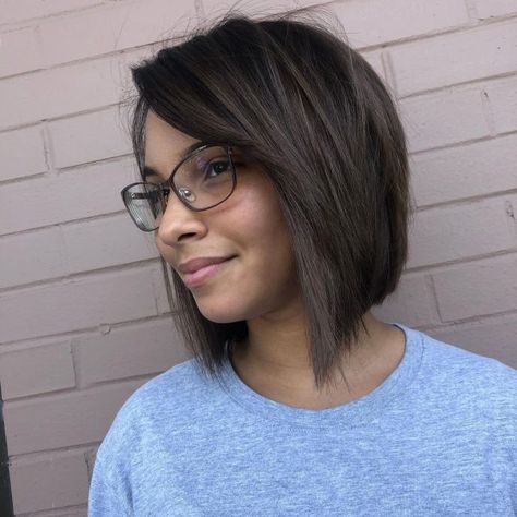 Fall 2023 Bob, Trendy Shoulder Length Haircuts 2023, Best Haircuts With Glasses, Cute Neck Length Haircuts, Shoulder Length Bob With Layers Straight, Bob Haircut Above Shoulder, Medium Length Bob With Side Bangs, Same Length Bob, Womens Medium Short Haircut