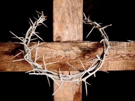 My Redeemer Lives, Way Of The Cross, He Has Risen, Old Rugged Cross, Easter Cross, Crown Of Thorns, Free Art Prints, Holy Week, Wooden Cross