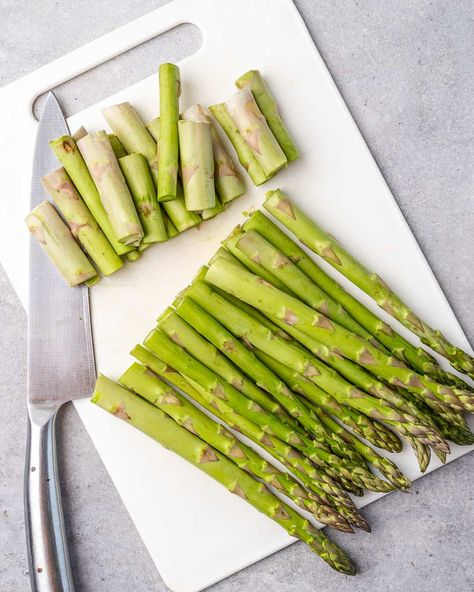 Parmesan Oven-Baked Asparagus | Healthy Fitness Meals Oven Baked Asparagus, Boil Asparagus, Lemons Recipes, Cook Asparagus, Salad Appetizer Cups, Asparagus Tart, Pork Carnitas Slow Cooker, Oven Roasted Asparagus, Baked Asparagus