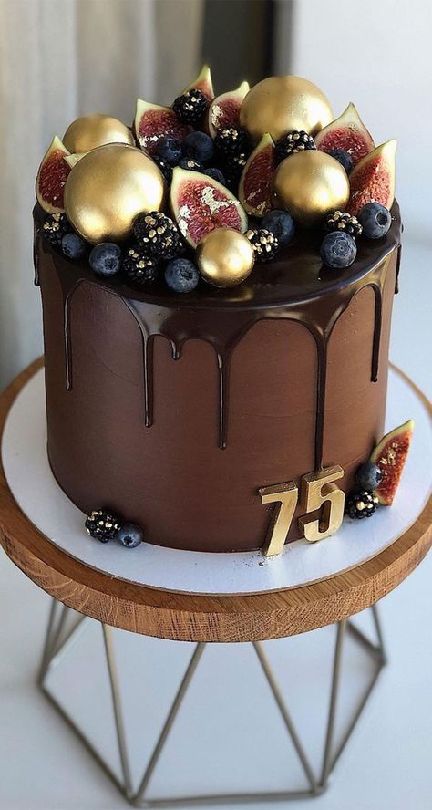 Pretty Cake Ideas, Chocolate Cake Designs, Unique Birthday Cakes, Pretty Cake, Birthday Cake For Him, Elegant Birthday Cakes, Chocolate Cake Decoration, Tasty Chocolate Cake, Birthday Cake Chocolate