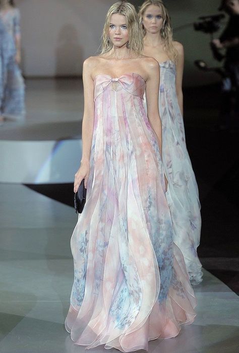 Runway Fashion Couture, Runway Outfits, Runway Dresses, Fairytale Dress, Fancy Dresses, A Dress, Dream Dress, Couture Fashion, Giorgio Armani