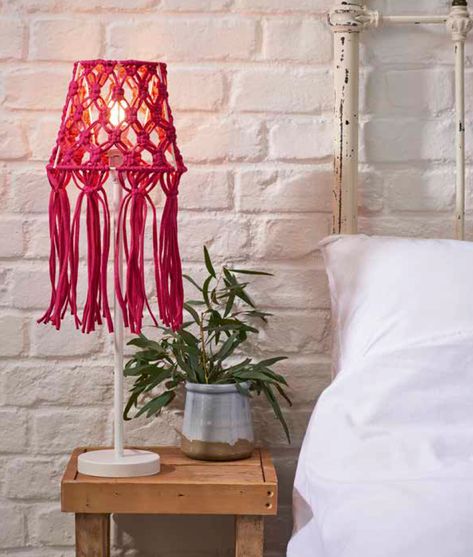 Master the art of macrame with our free macrame lampshade DIY. Knot up your own lampshade today! Macrame Lampshade Diy, Macrame Lampshade, Lampshade Diy, Macrame Lamp Shade, Macrame Lamp, Half Hitch Knot, Free Macrame Patterns, Knots Guide, Stash Buster