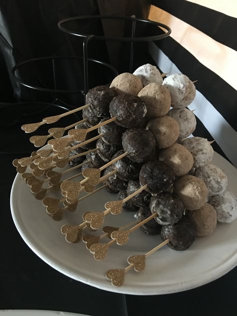 Donut Holes On Skewers, Wedding Donut Holes, Donut Holes On A Stick, Donuts On A Stick, Donut Skewers, Donut Hole Skewers, Desserts On A Stick, Donut Holes Display, Donut Dessert Table