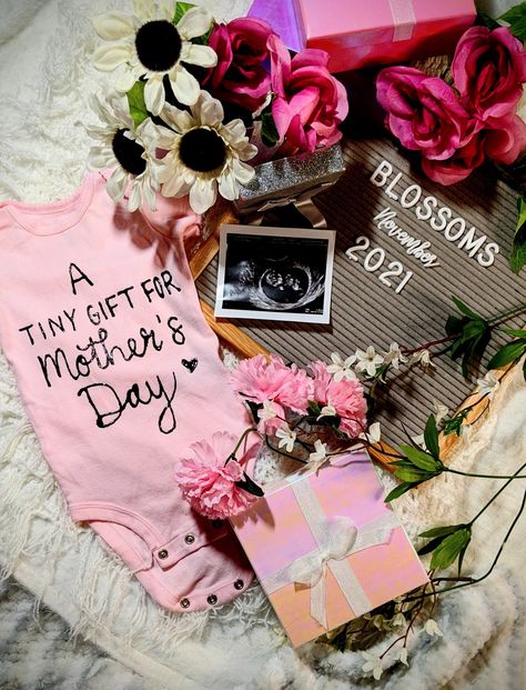 Mother’s Day 2nd Pregnancy Announcement, Mother’s Day Pregnancy Announcement Ideas, Mother’s Day Pregnancy Announcement To Parents, Mother’s Day Baby Announcement, Mothers Day Baby Announcement, Mothers Day Pregnancy Announcement, Baby Flat Lay, 2nd Pregnancy Announcements, Baby 2 Announcement