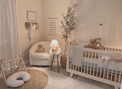 Small Baby Room, Cozy Baby Room, Baby Nursery Inspiration, Baby Room Organization, Baby Room Neutral, Baby Room Themes, Baby Boy Room Decor, Nursery Room Design