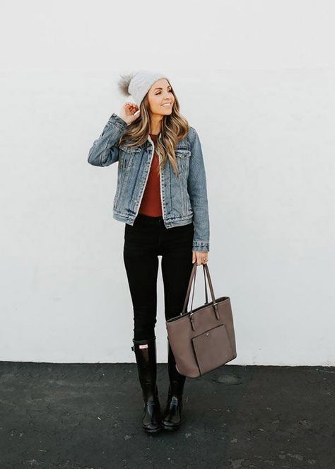 10 Cute Outfits with Black Jeans (Fall + Winter) | Merrick's Art Cute Outfits With Black Jeans, Outfits With Black Jeans, Black Jeans Outfits, Sherpa Jacket Outfit, Jacket Outfit Women, Jean Jacket Outfits, Denim Jacket Outfit, Outfits To Copy, Black Jeans Outfit